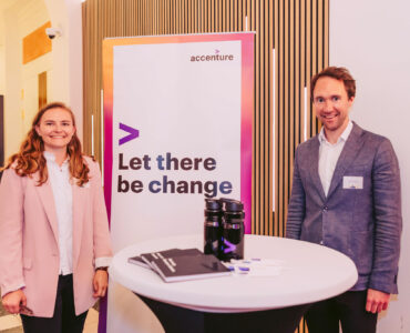Aussteller Accenture am Stand